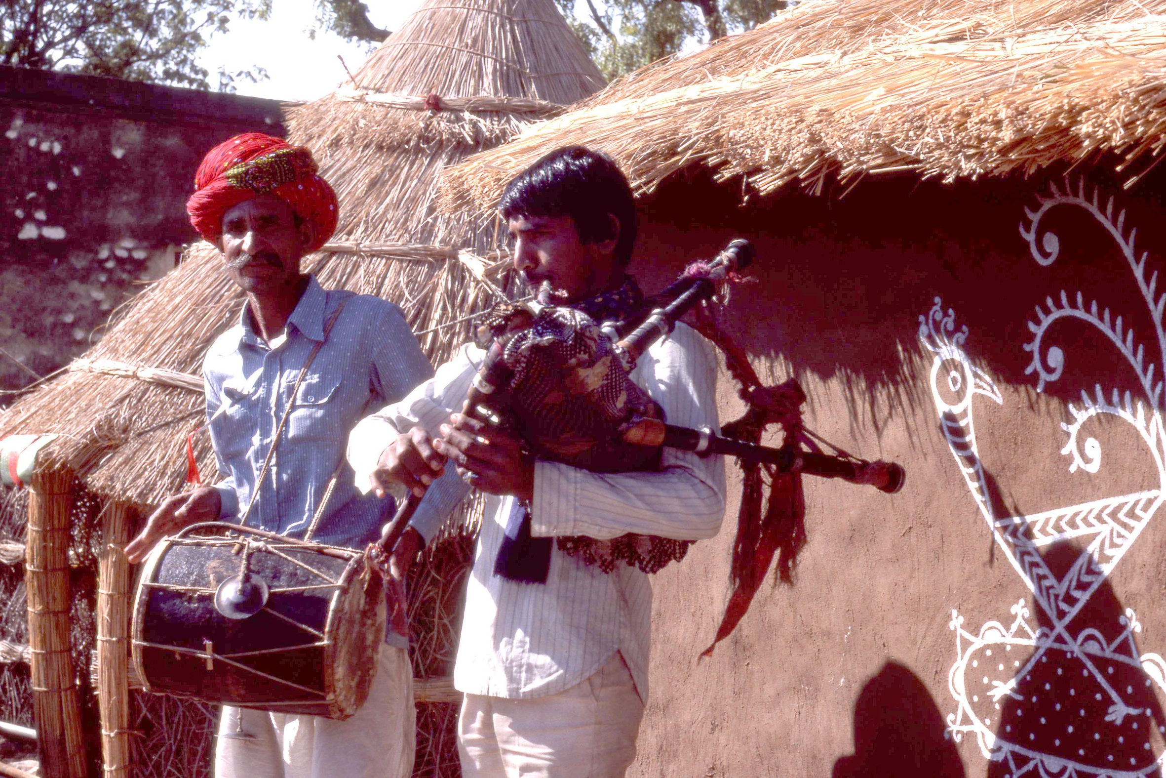tilonia piper& drummerz
